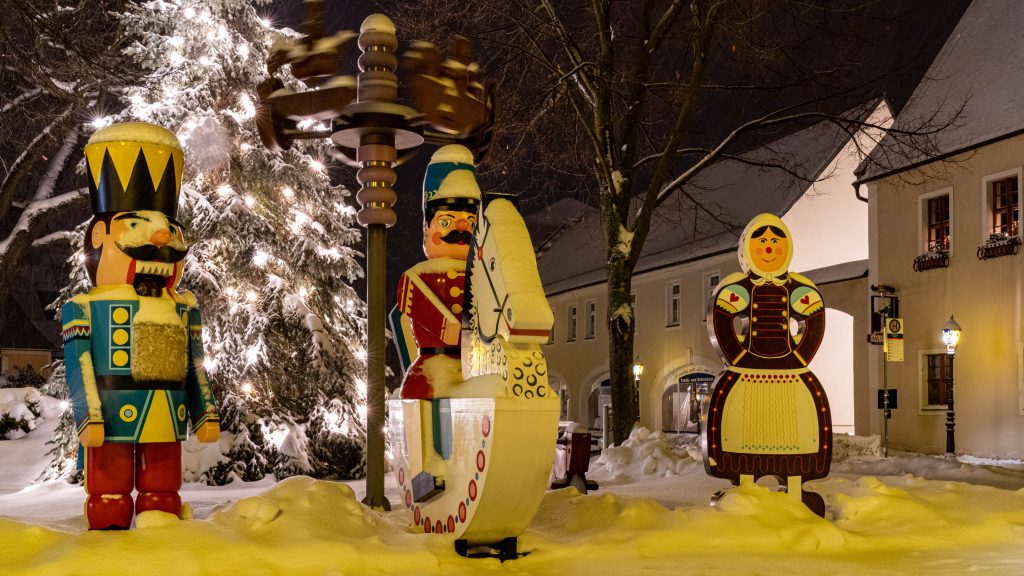 Olbernhauer Marktfiguren zur Weihnachtszeit